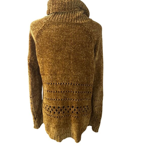 Xhilaration brown super soft turtle neck size S sweater - Picture 2 of 7